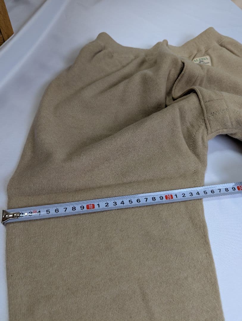 【未使用】ALPHA カシミヤ 上下セット タグ付き　Lサイズ ベージュ