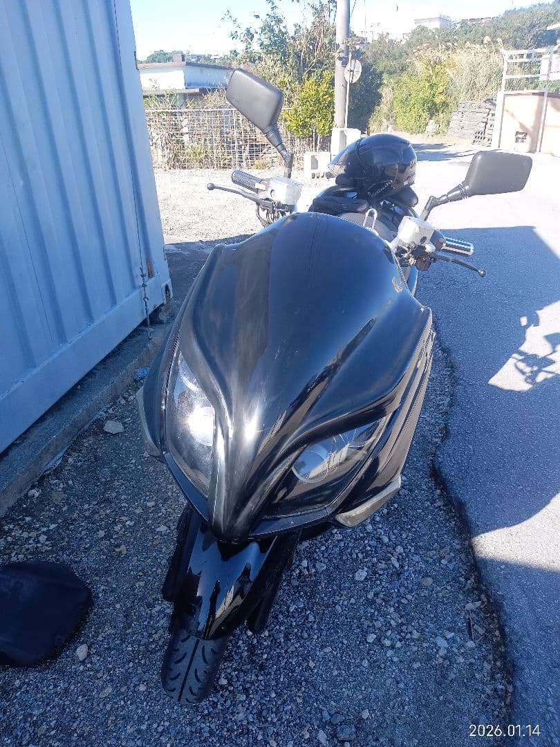 マジェスティ4d9/sg20フロントマスク‼️