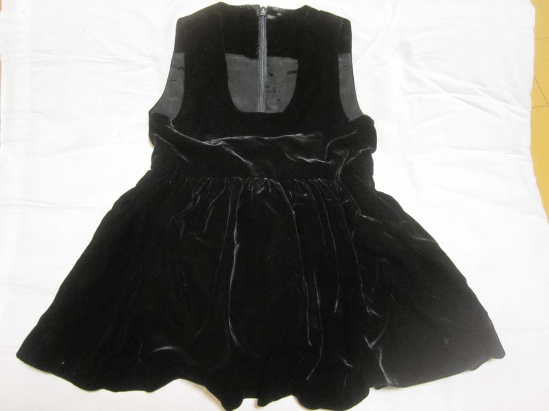 ベルベット素材のワンピース(110cm，裏地有)洋裁の先生祖母のハンドメイド