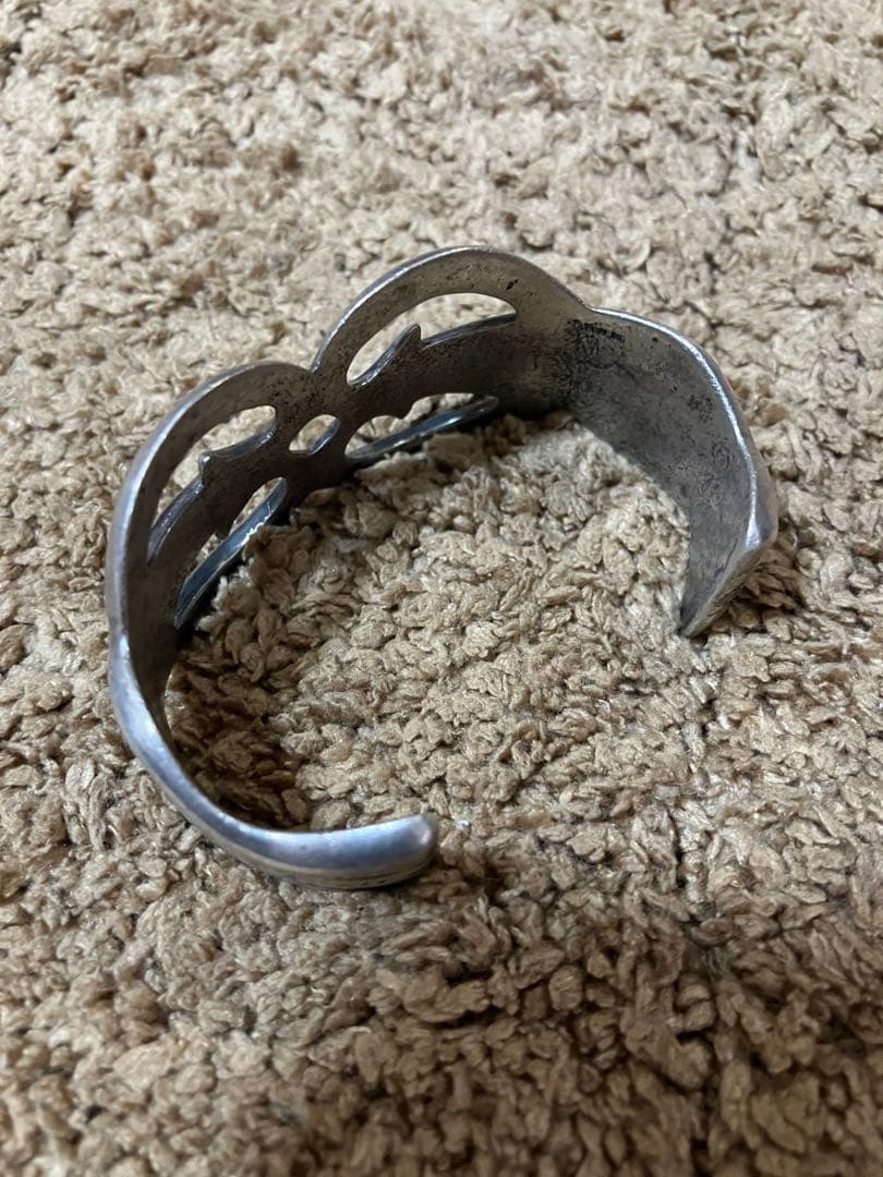 ヴ*ン様 ナバホ　サンドキャスト　バングル