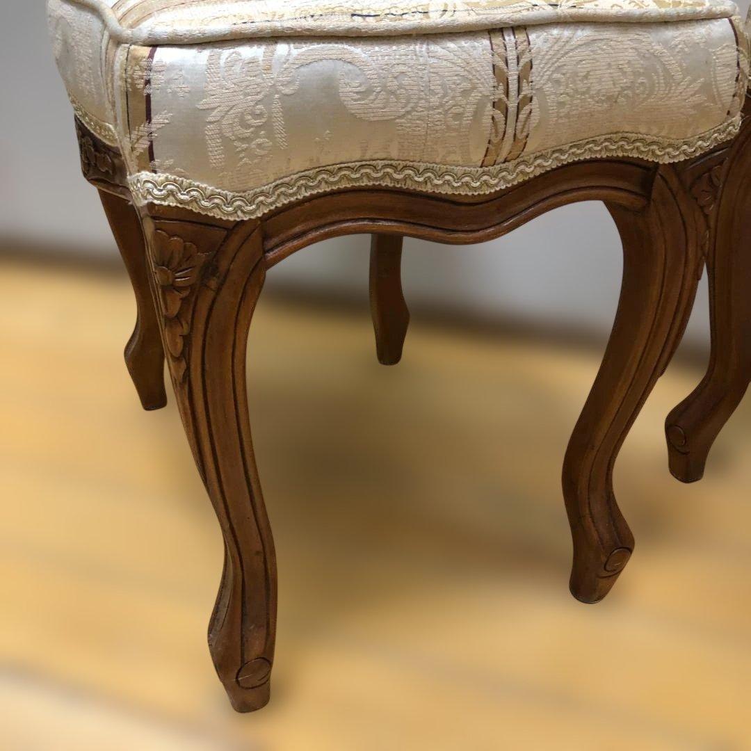 送料無料 猫脚クラシック調スツール2脚セット 彫刻入り木製フレーム 251229