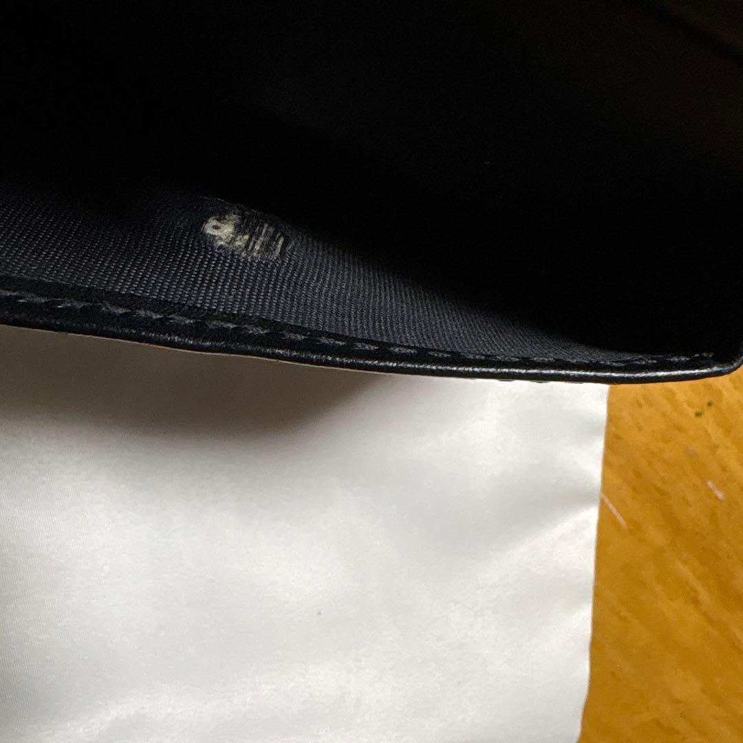 GUCCl 二つ折り財布( 箱　袋付き)