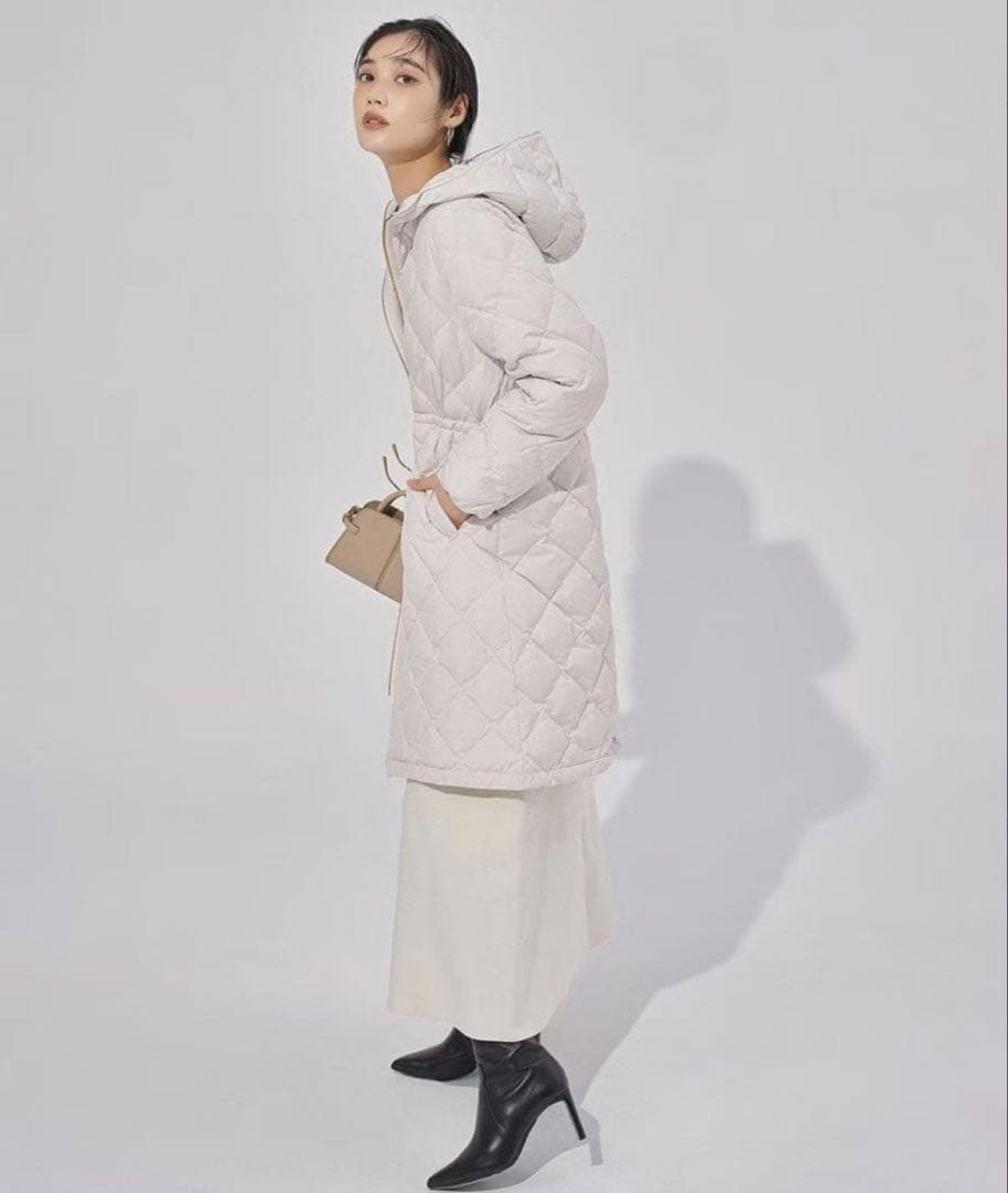 UNFILO TAION ホワイト キルティング ロングコート　クリーニング済み