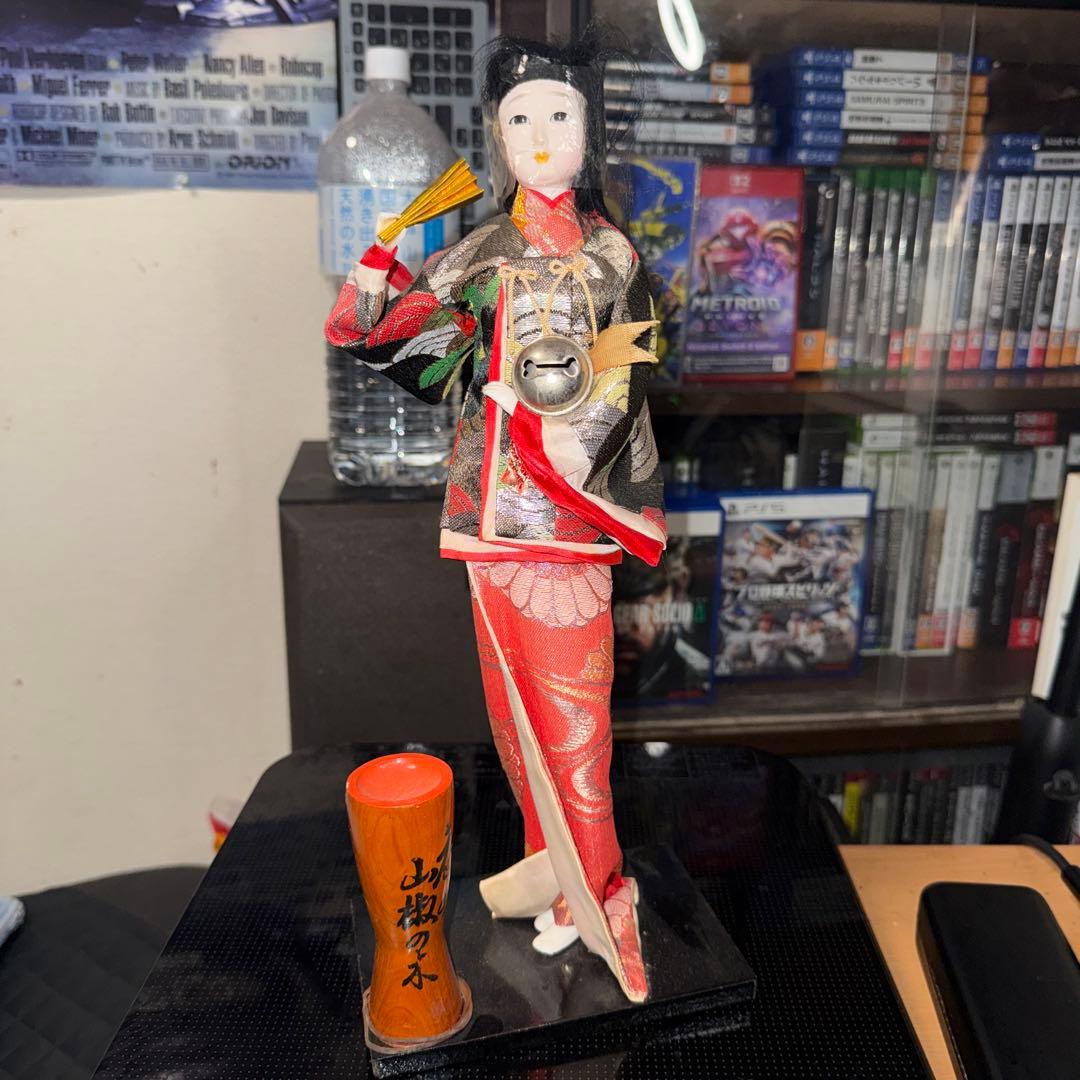 実家発掘！最高峰の特級呪物呪いのチョウピラコ日本人形　芸者　歌舞伎