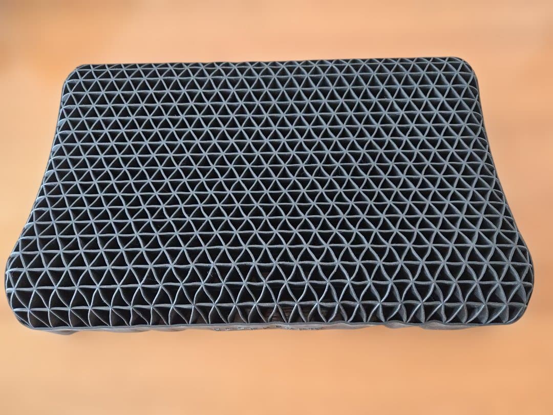 ヒツジのいらない枕　至極ブラックレーベル