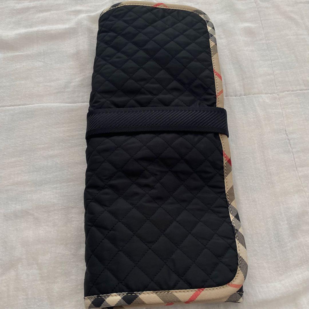 【美品】BURBERRY マザーズバッグ 衛生的なフラップ式 ショルダーバッグ