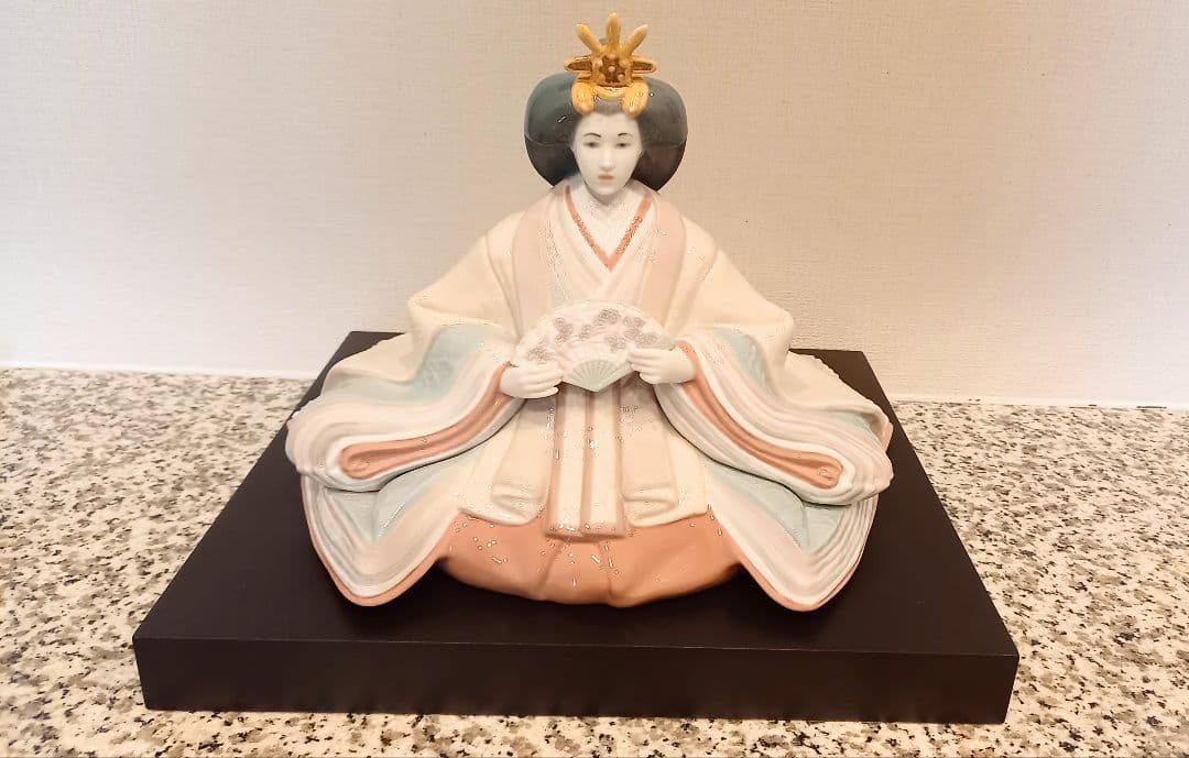 LLADRO(リアドロ)社 陶器製 雛人形 (お雛様)