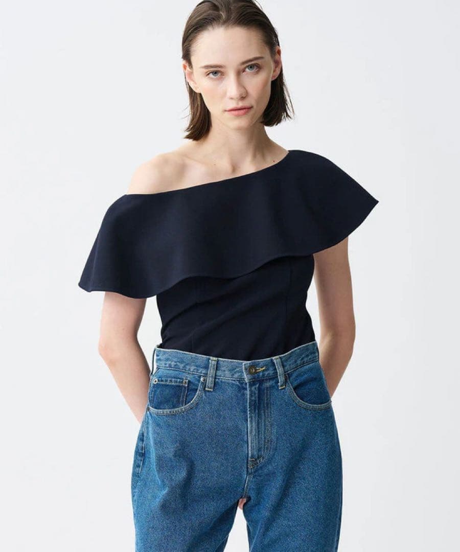 uncrave. プルーフ ダブルクロス ラッフル ブラウス. ネイビー