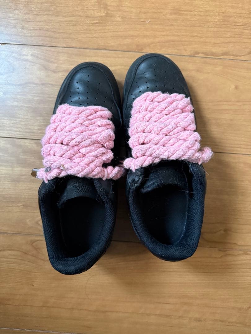 Nike Air Force 1 ブラック ピンクシューレース　ロープフォース