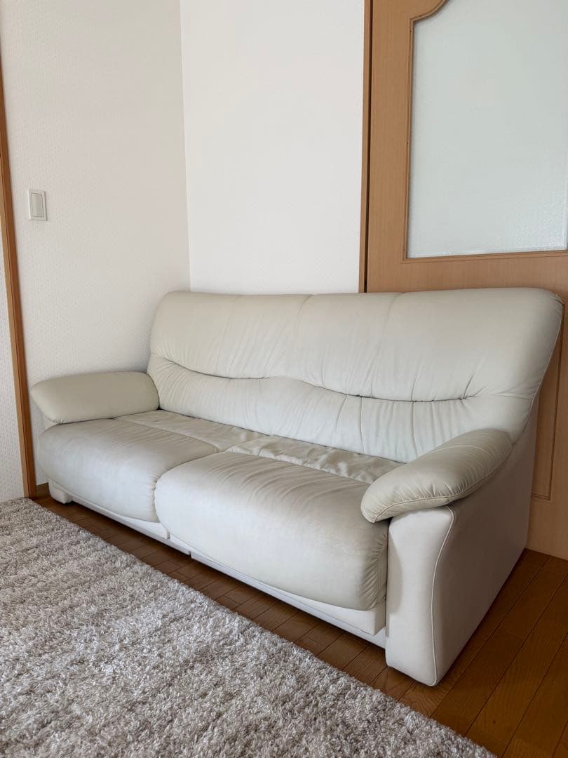 【美品】合皮 白ソファ 3人掛け