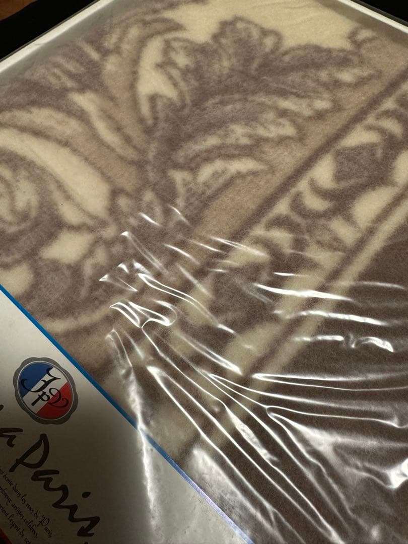 【新品】　カシミヤ入り　毛布　Je vais à Paris 日本製