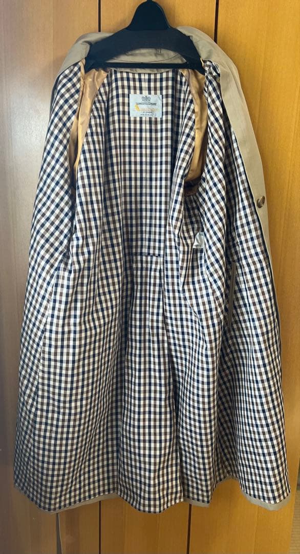 【Aquascutum／アクアスキュータム】英国製トレンチコート　2