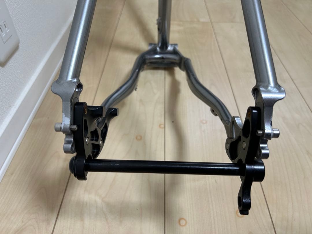 グ*ム様 CRUST BUKES evasion step throw