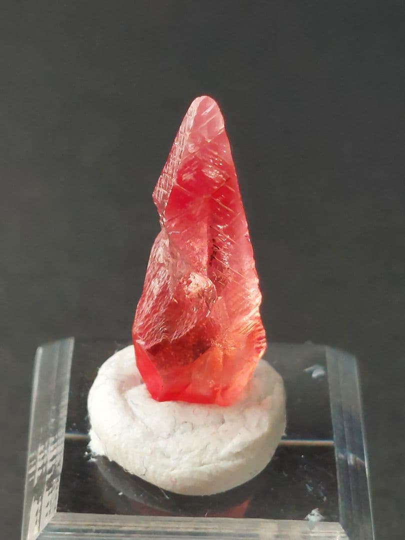 南アフリカ産　ロードクロサイト　原石　犬牙状結晶