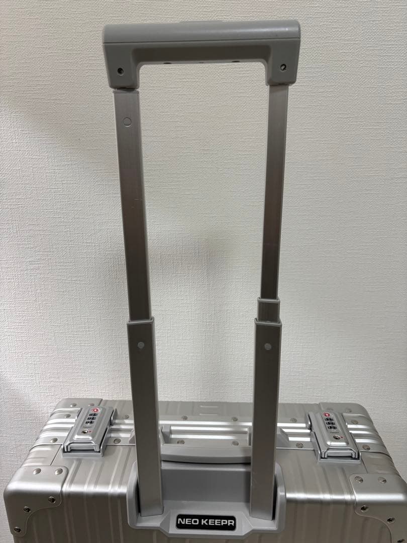 【2025年7月購入】NEO KEEPR アルミ スーツケース 24L