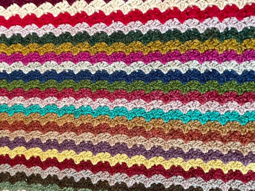 SALE！ ハンドメイド 手編み レトロ　マルチカバー ひざ掛け