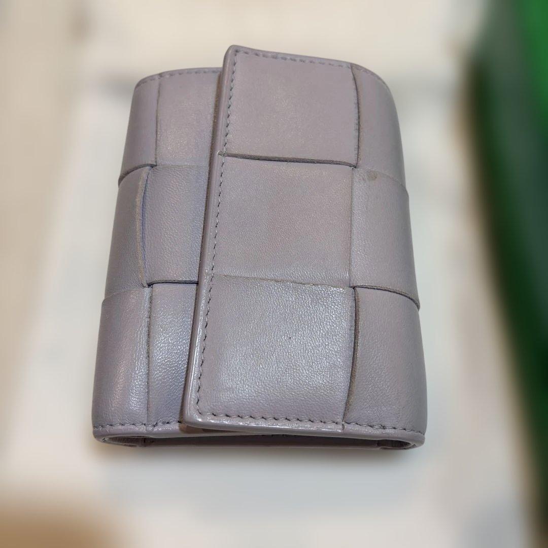 BOTTEGA VENETA 三つ折りファスナーウォレット オイスター