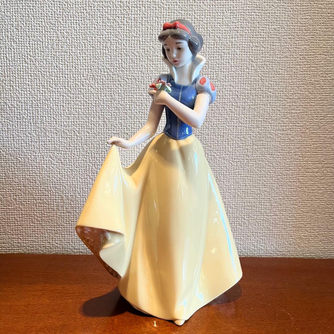 リヤドロ　NAO 白雪姫　ディズニー　陶器　人形　フィギュリン　置物　オブジェ