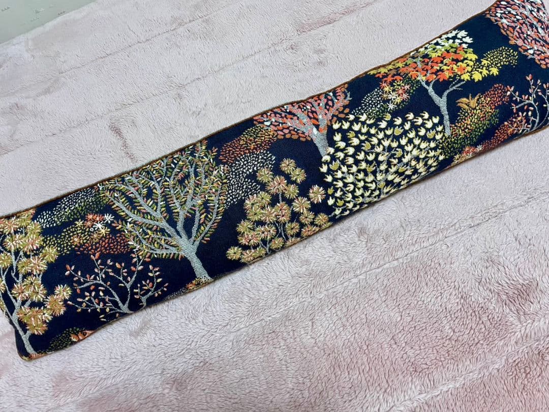 イヴドローム　クッション