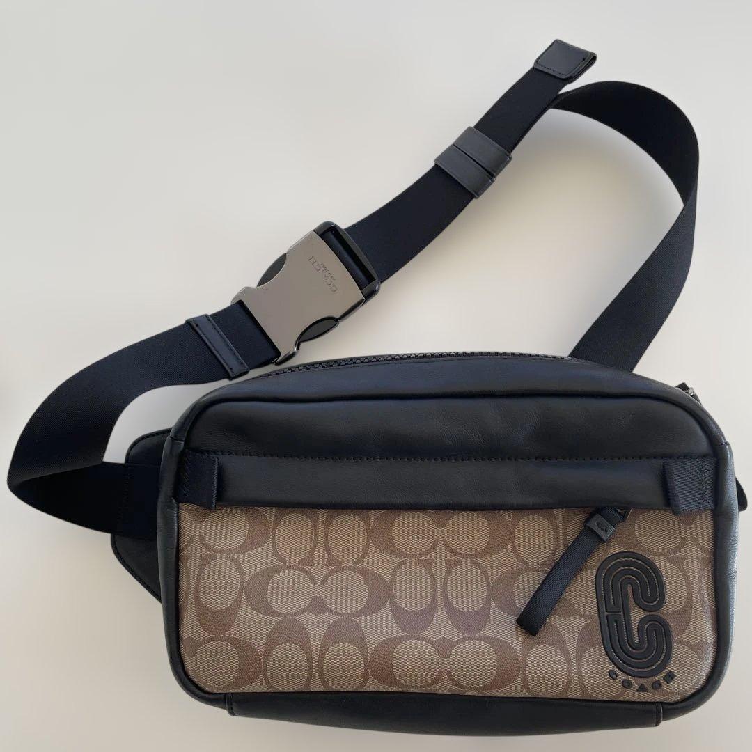 【10/25.26限定値下げ】Coach ボディバッグ・ウエストポーチ