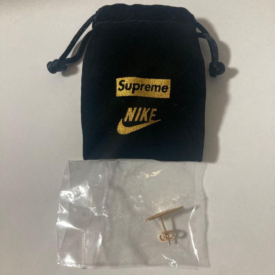 Supreme/Nike 14k ゴールドピアス(片耳用)