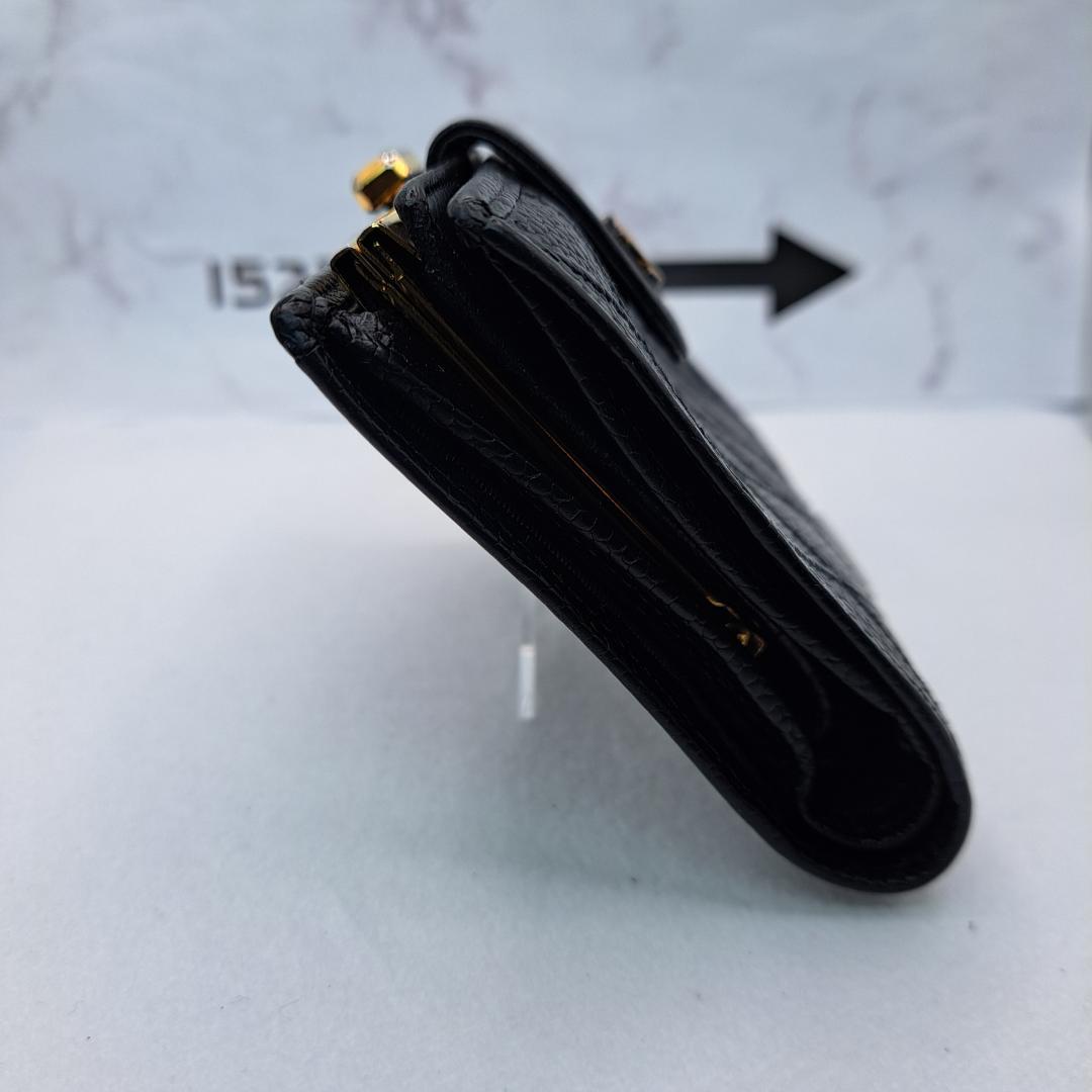 CHANEL　ワイルドステッチ　ブラック　二つ折り財布　折り財布　キャビアスキン