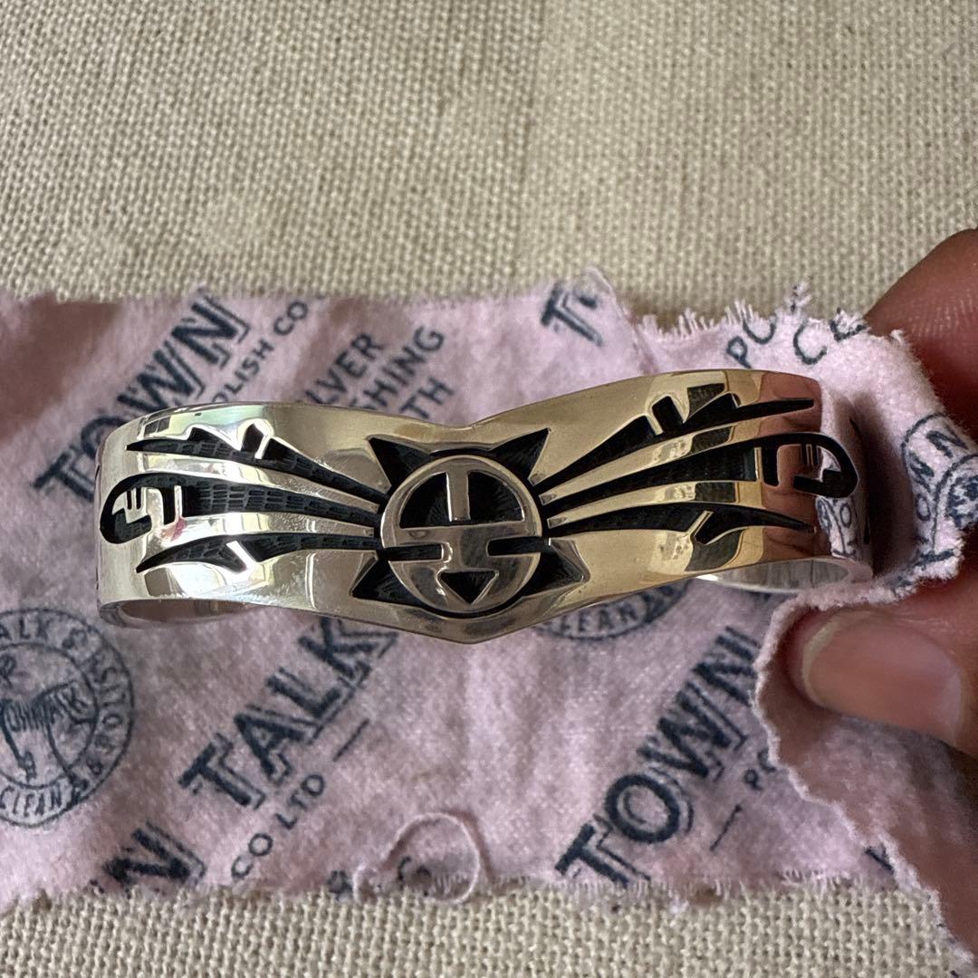 ホピ族Alde Qumyintewa(アルデ・クマインテワ) バングル