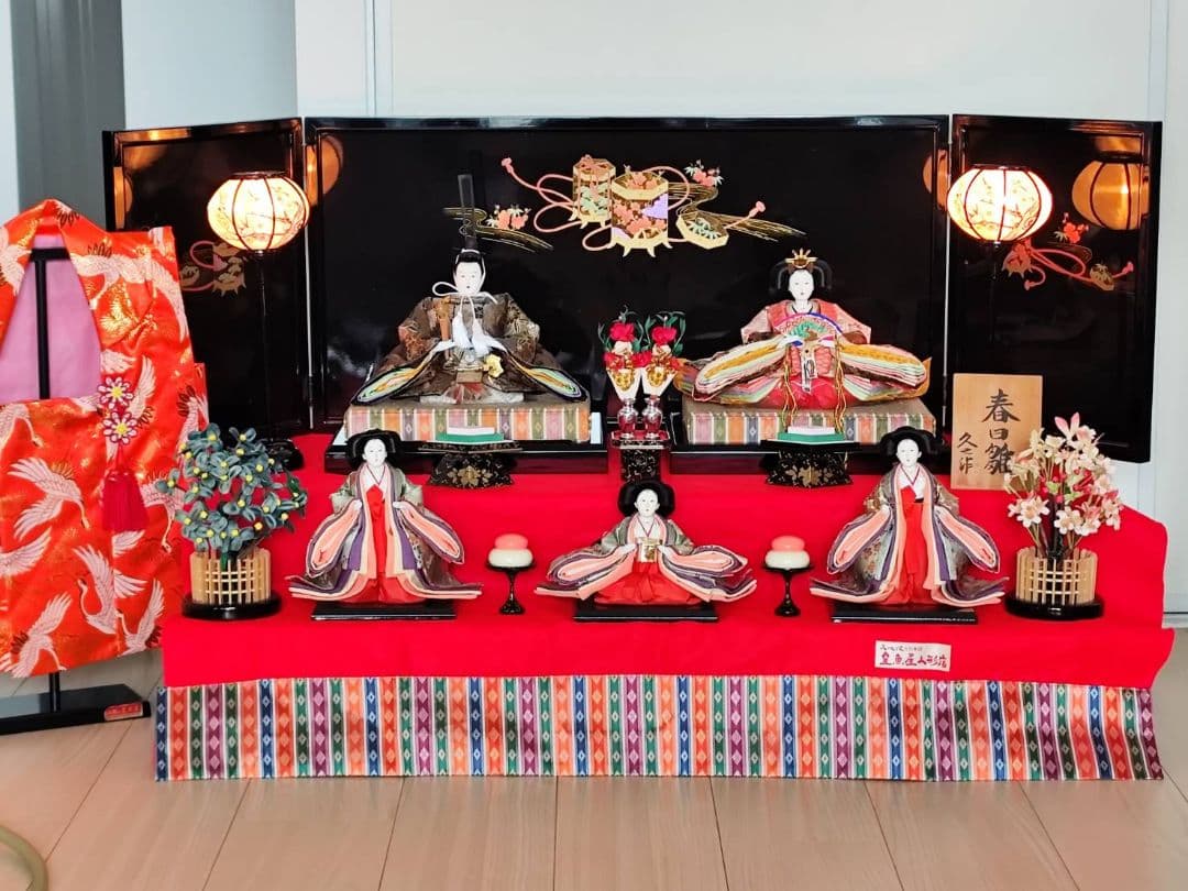 雛人形　ひな祭り　日本人形　2段　ぼんぼり　三人官女　人形の久月　久世