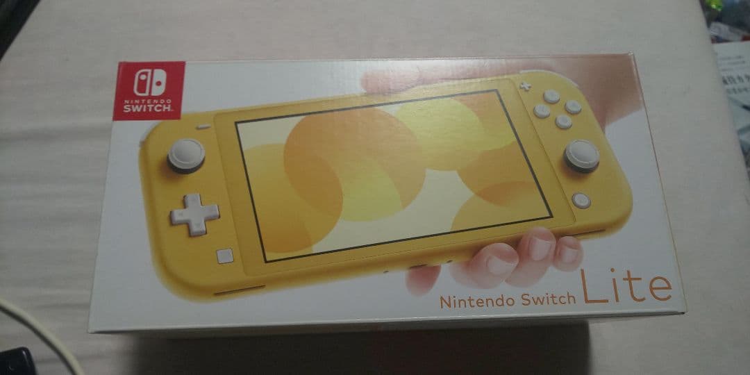Nintendo Switch Lite イエロー アダプター付き 動作確認済