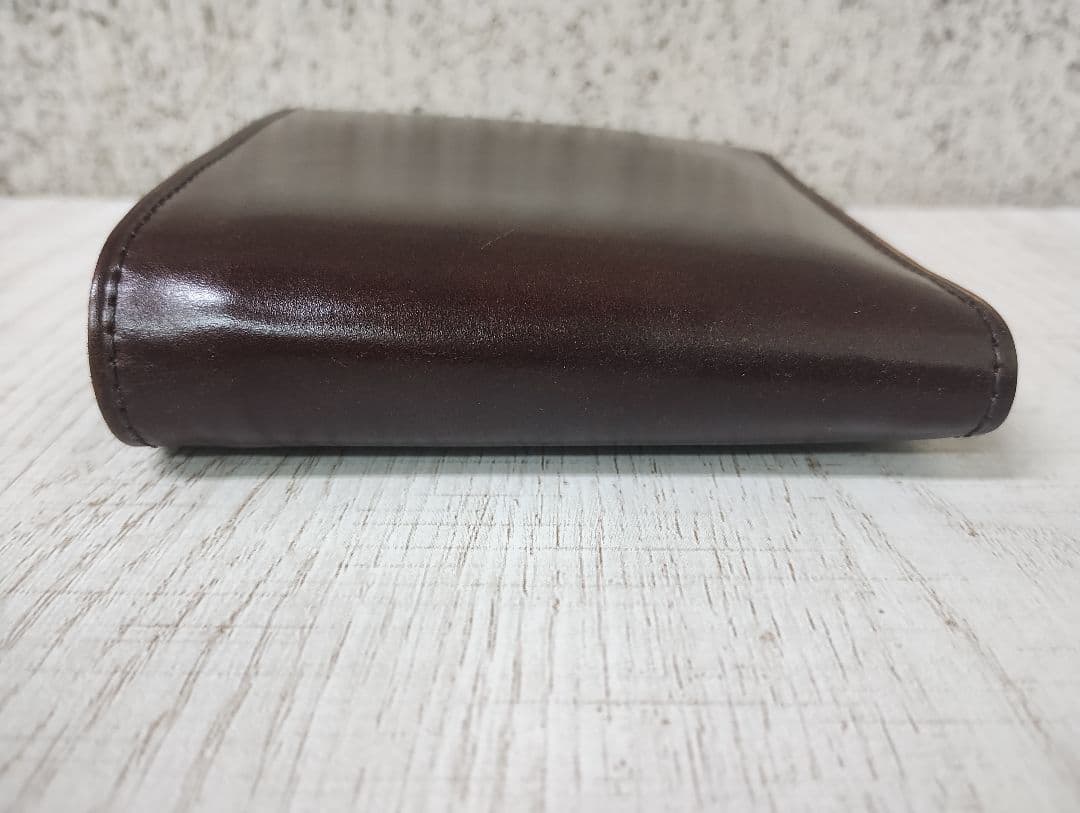 ガンゾ　コードバンルチダ　小銭入れ付き二つ折り財布