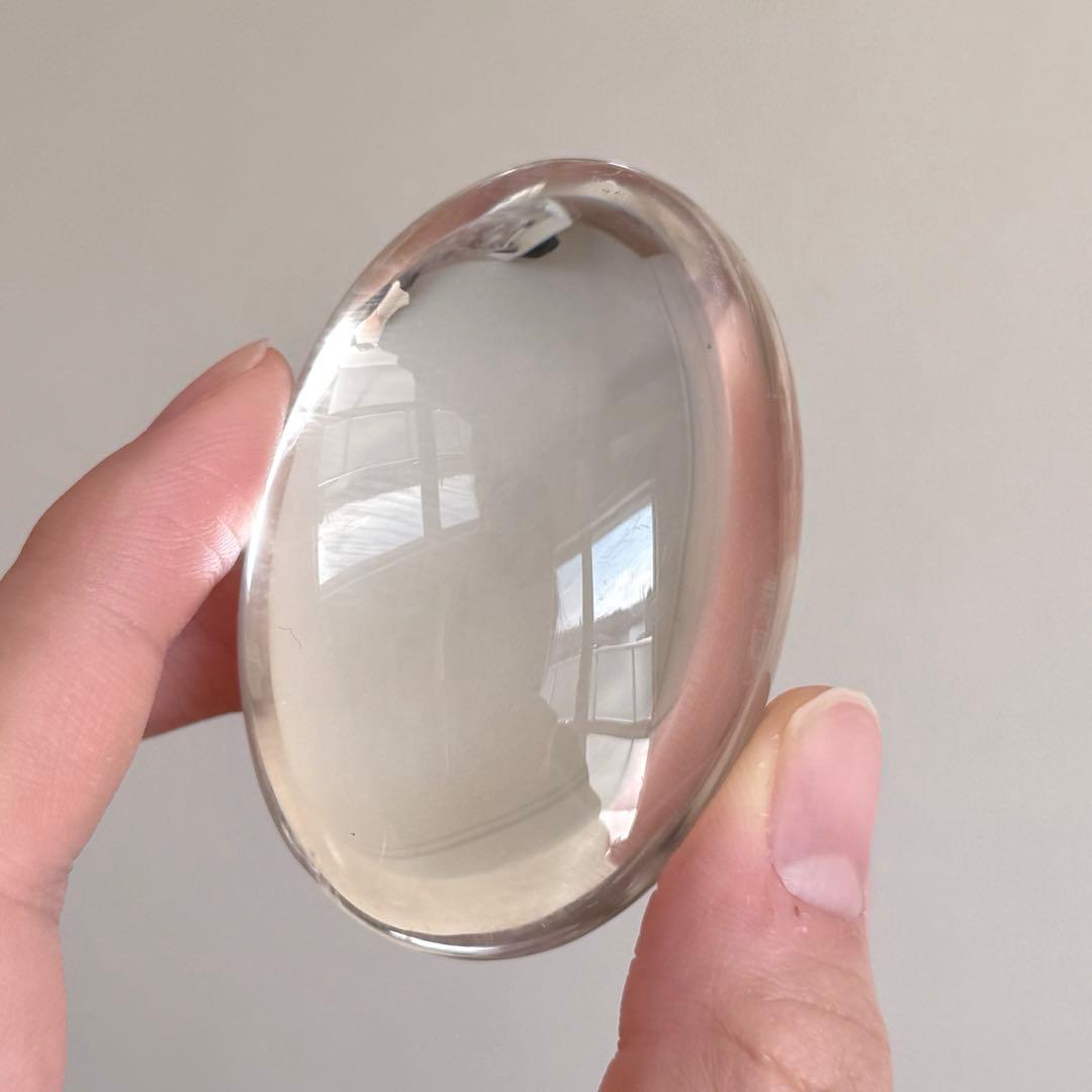 美品薄い茶色　スモーキークォーツ握り石　約78g NO.565