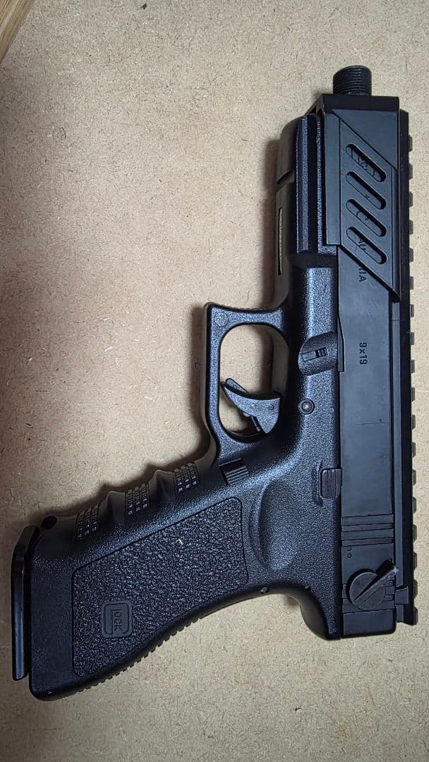 東京マルイ GLOCK18C 18歳以上用電動ガン バッテリー付き