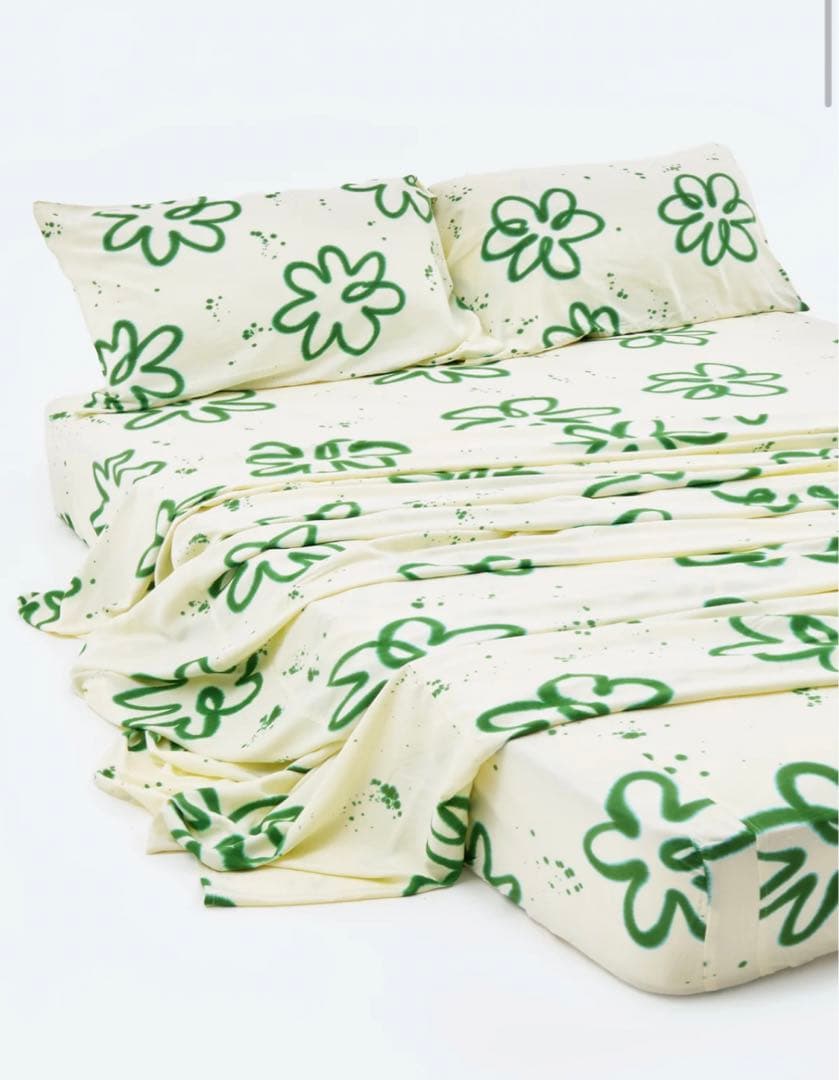 SUKU  セミダブル　ボックスシーツ　ベッドカバー