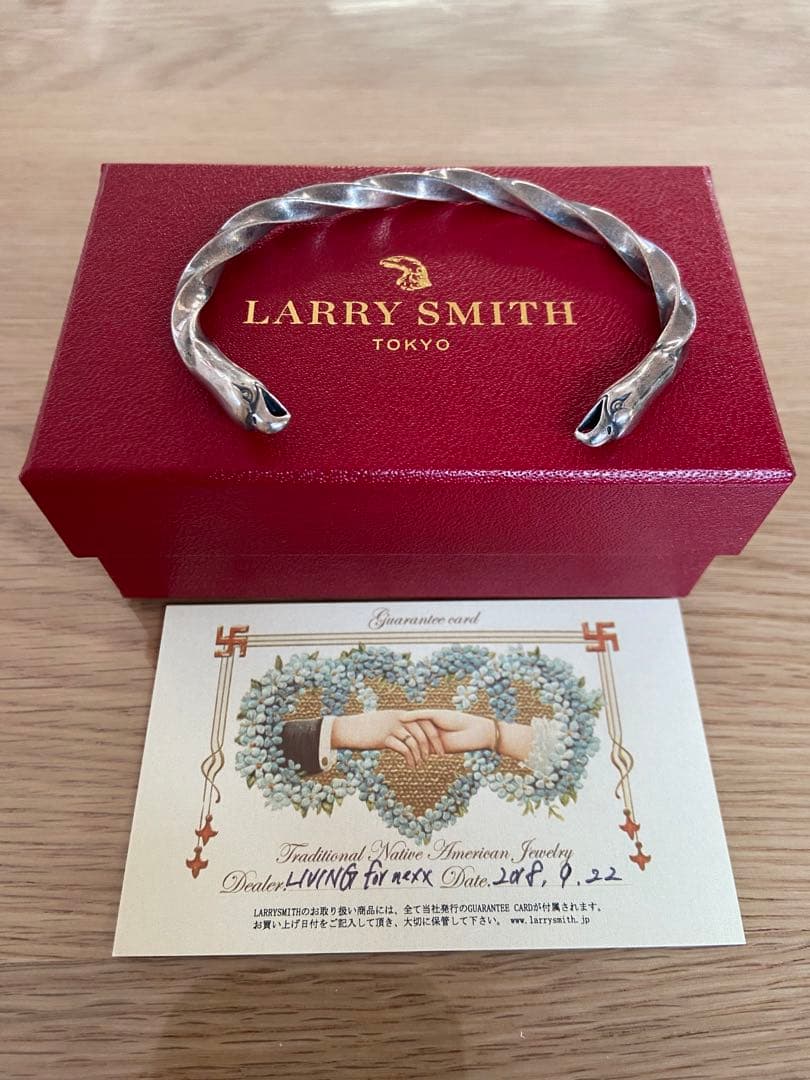 日*1様 LARRY SMITH シルバーバングル ツイストデザイン