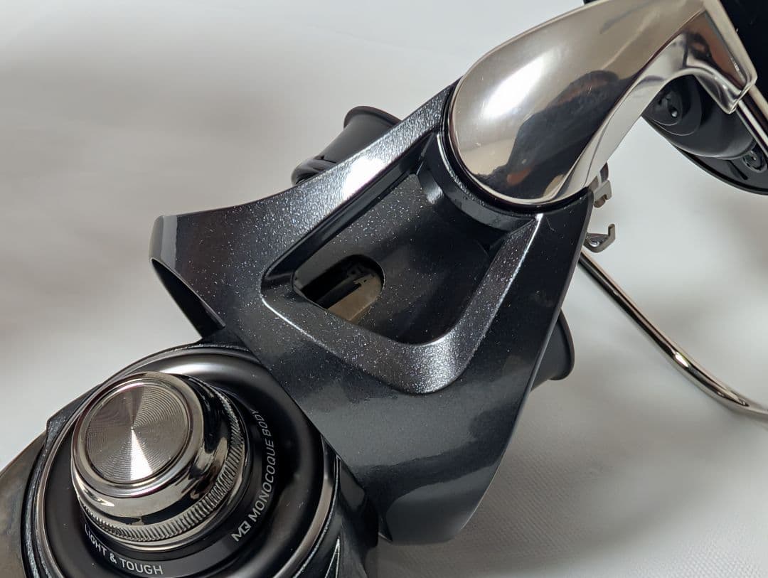 ダイワ 　管283HF 24ルビアス LT2500S-XH 本体　ボディ　美品