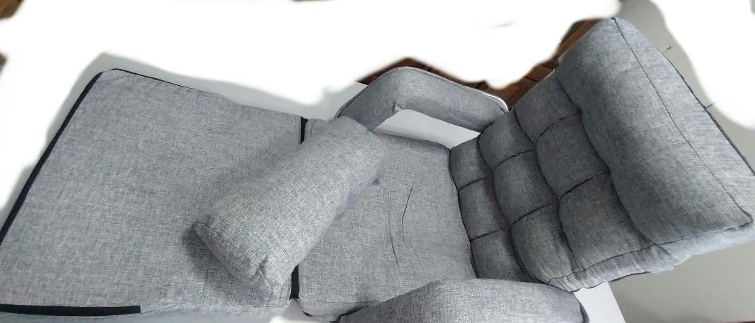 座椅子　肘掛付き　ハイバック　クッション付リクライニング　匿名配送　送料込