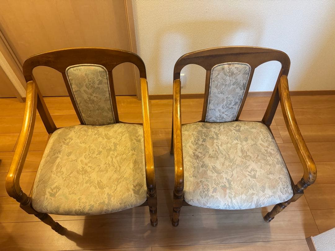 カリモク木製アームチェア 1脚ヴィンテージ家具 (2脚セット販売希望)①