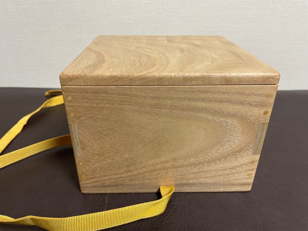 森田十雨　片身替茶盌　共箱　栞　茶碗　高麗茶碗　茶道具