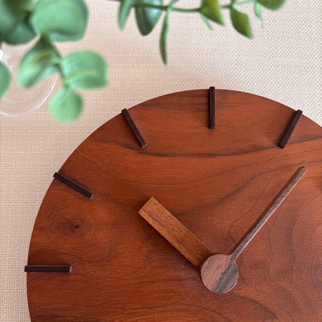 ボー・デコール 木の掛け時計 クルミ 無垢 ウォールクロック 北欧