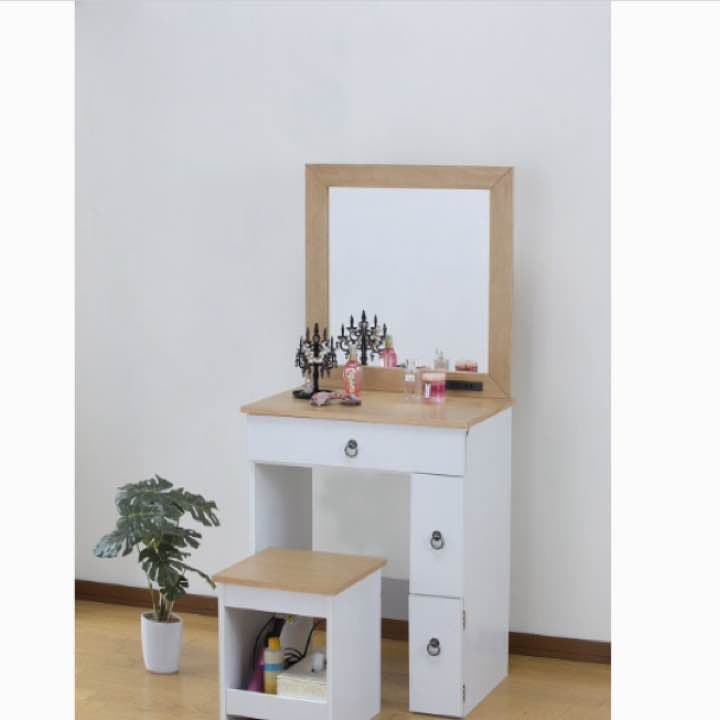 ⭐︎送料無料・新品・激安⭐︎カントリー調ドレッサー（スツール付き）