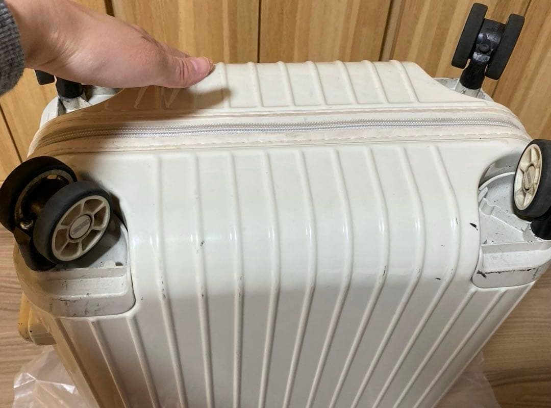 リモワ　ユナイテッドアローズ　別注　サルサ エクリュ　4輪　32L