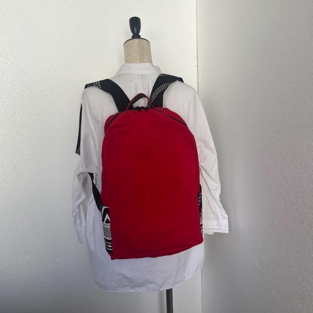 ハワイアンなリュックサック（深紅と黒のタパ）