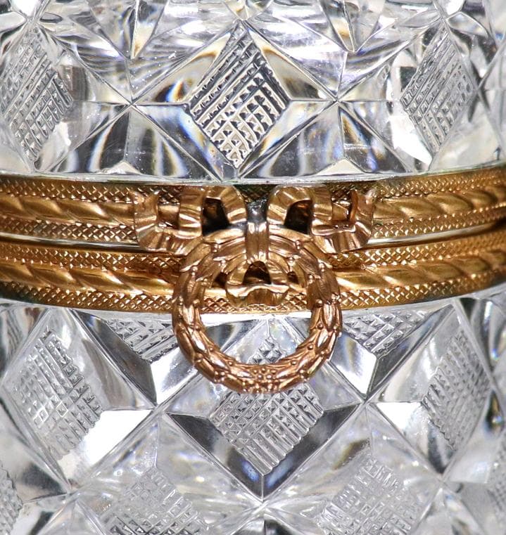 オールド・バカラ ブロンズ装飾 蓋物 ローリエ リボン 小物入れ ゴールド