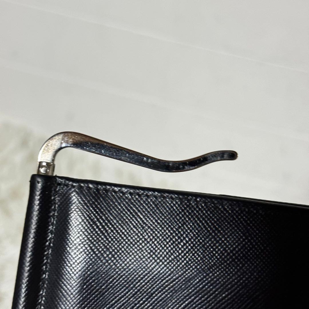 美品✨PRADA プラダ　マネークリップ 2MN077 サフィアーノ　メタルロゴ