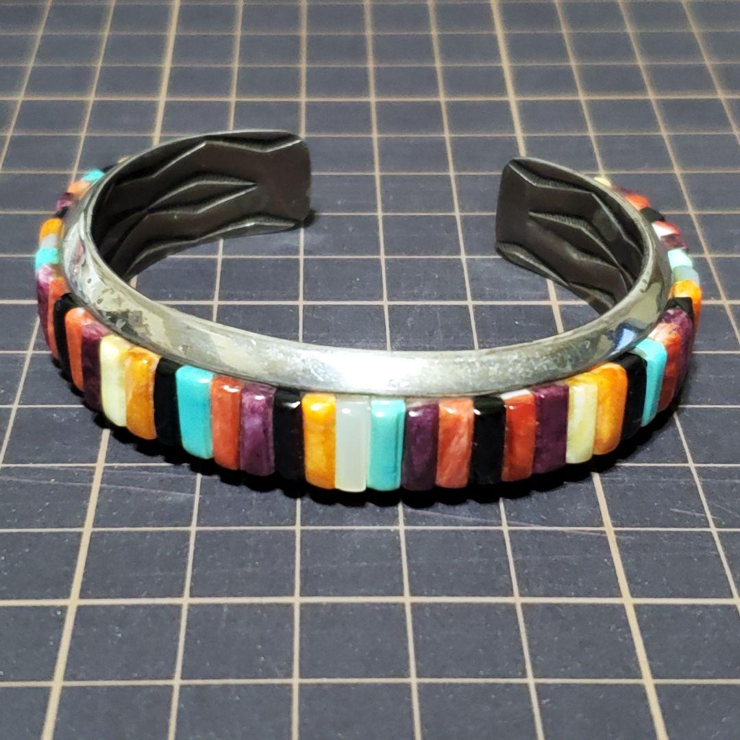 【レイアダカイ？】 ナバホ インレイ スタンプワーク バングル