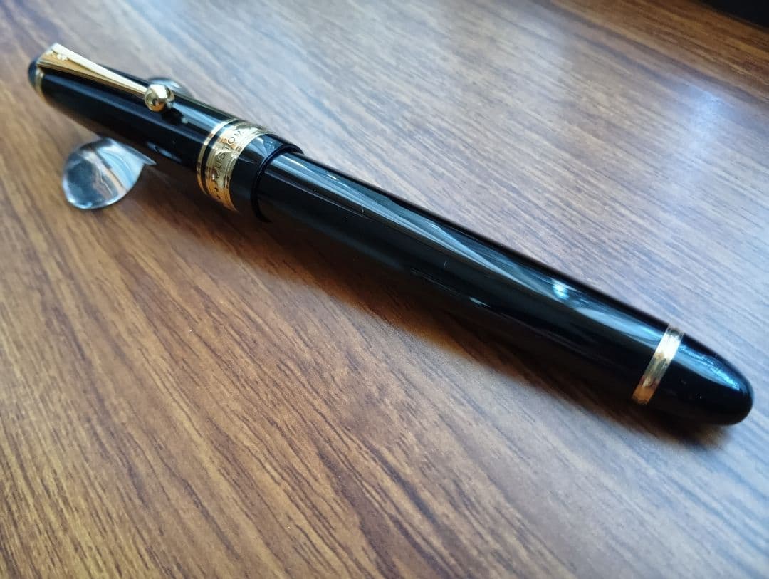 PILOT 万年筆 カスタム743 Мニブ（中字）