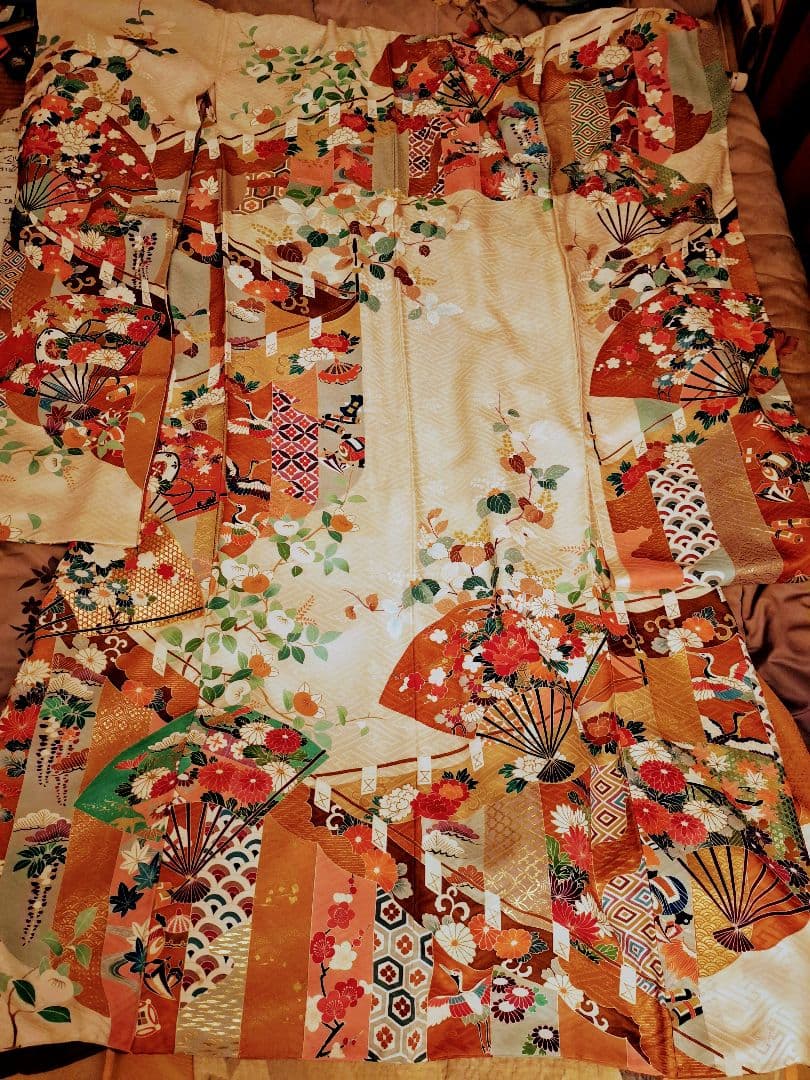 ふ*り様 オレンジ系 花柄 扇子デザイン 振袖