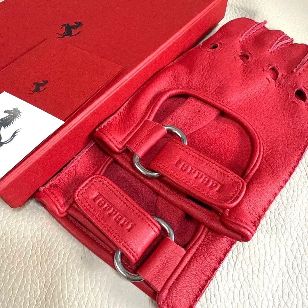 専用出品 フェラーリ オフィシャル レザー ドライビング グローブ