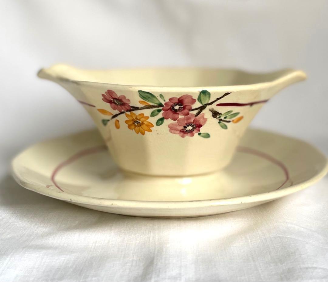 サルグミンヌ　アンティーク　ハンドペイントのソーシエール