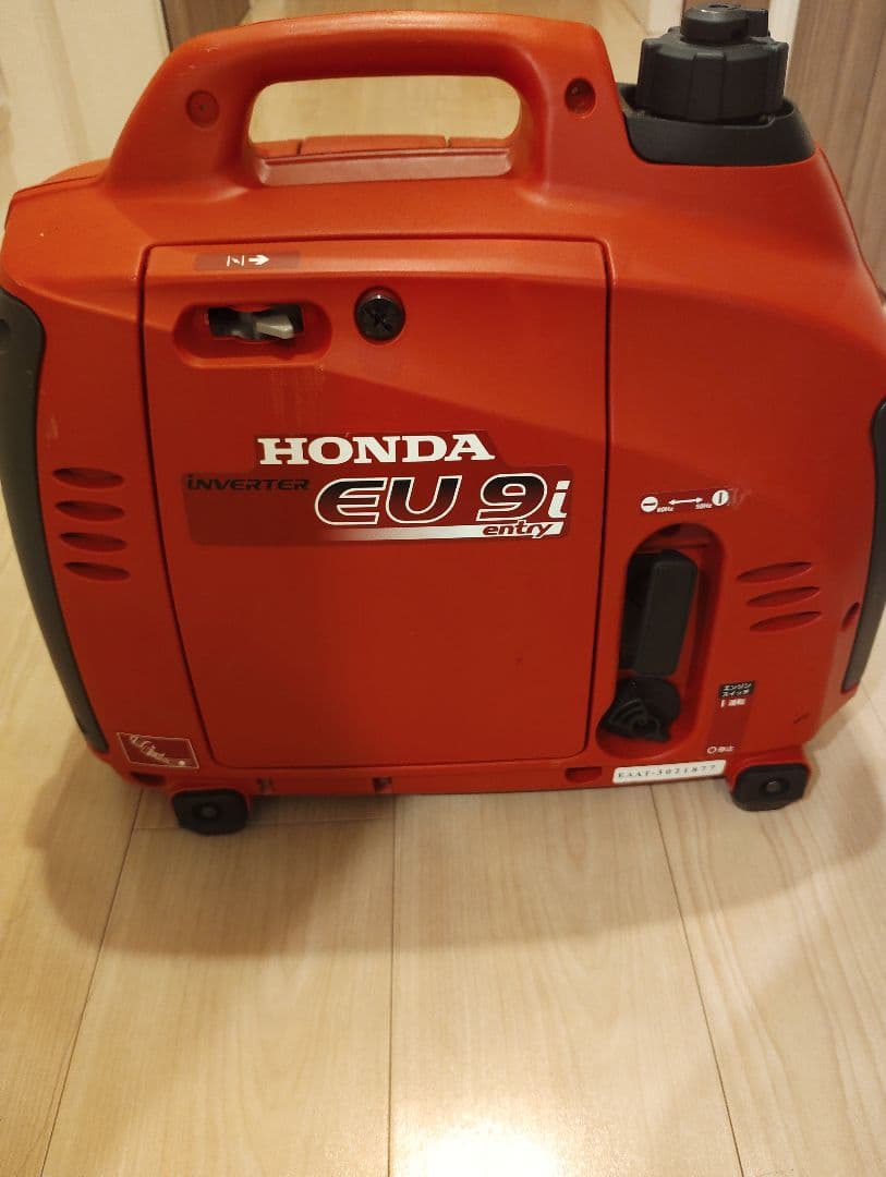 HONDA EU9i 発電機 900VA ガソリン